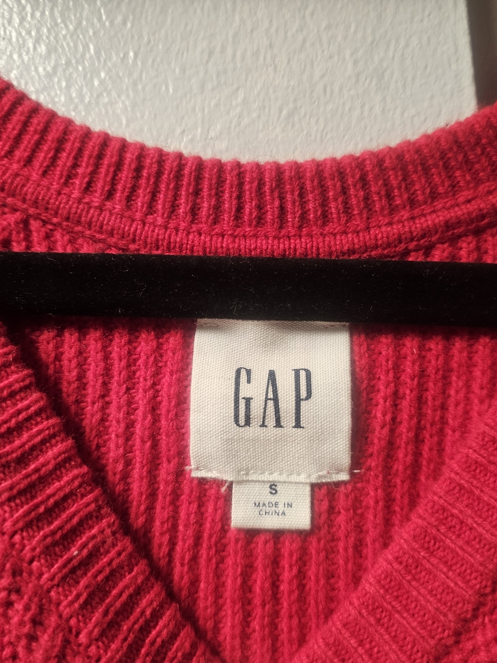 GAP Colorblock Sweater - Picture 2 of 3